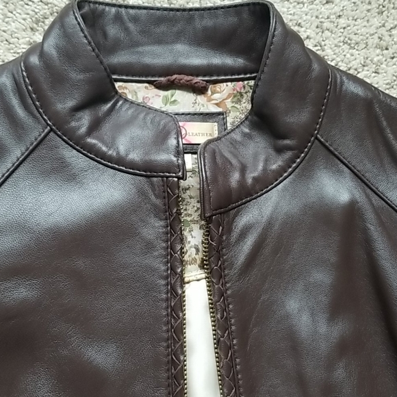 Brown Leather Jacket - Picture 3 of 6